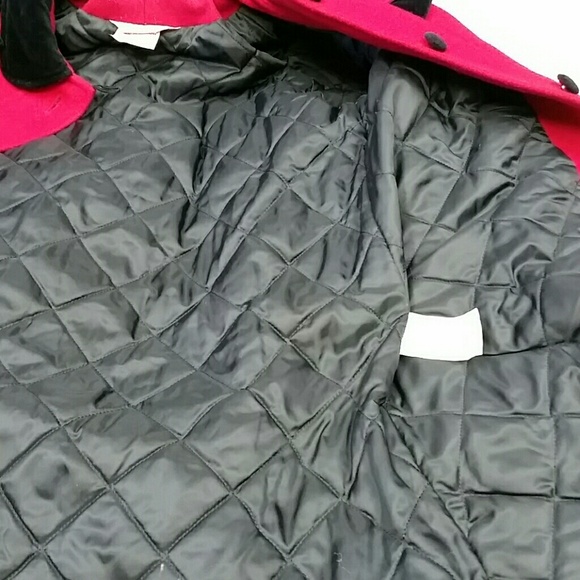 Coat - Picture 4 of 5